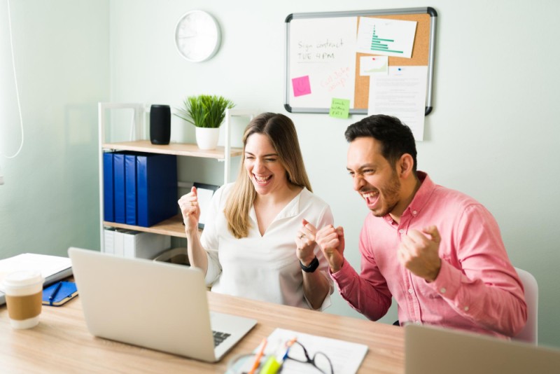 Expanding Internationally? LynxERP Easily Handles Multi-Currency And Compliance